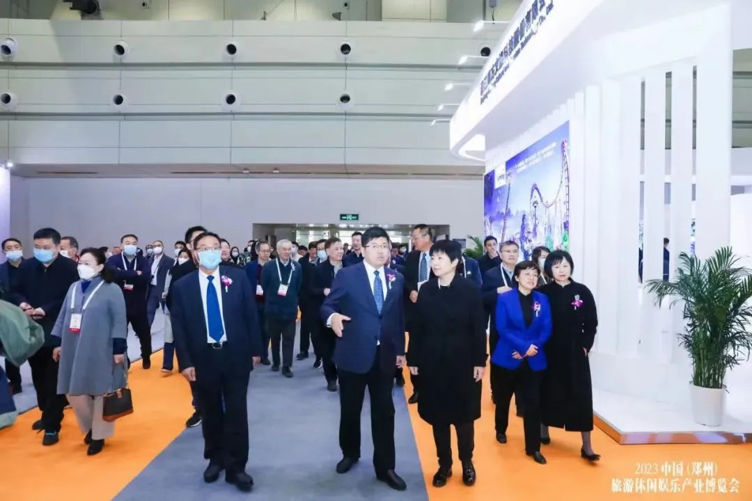 “宇”见美好 | 亿万先生MR观光车与您相约2024年中国旅游休闲娱乐产业博览会