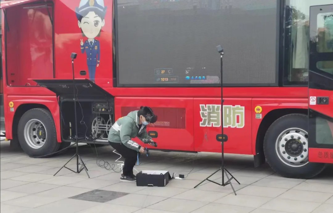 专业支撑专业 | 2024年全国消防宣传月，亿万先生MR宣传消防车助力全民消防能力提升