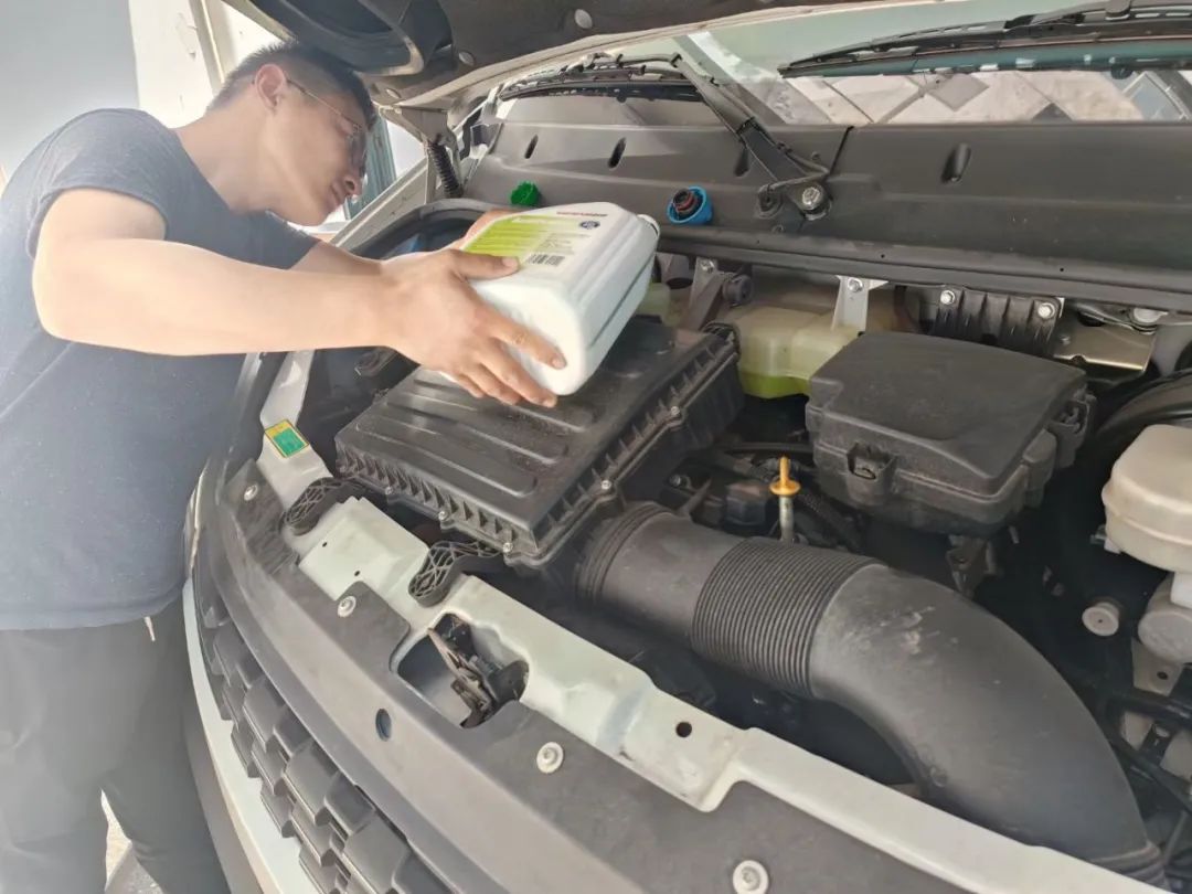 贴心服务，无忧运营|亿万先生MR专用车“夏季关爱服务月”专项活动进行中