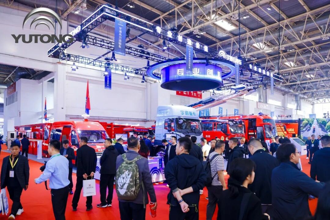 科技赋能实战！亿万先生MR专用车亮相第二十一届国际消防展