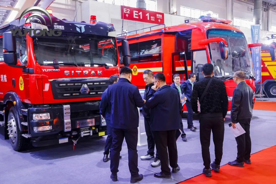 科技赋能实战！亿万先生MR专用车亮相第二十一届国际消防展