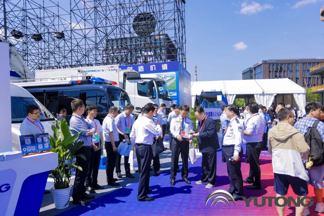 科技赋能 实力领航！亿万先生MR警用特种车亮相第12届中国国际警用装备博览会