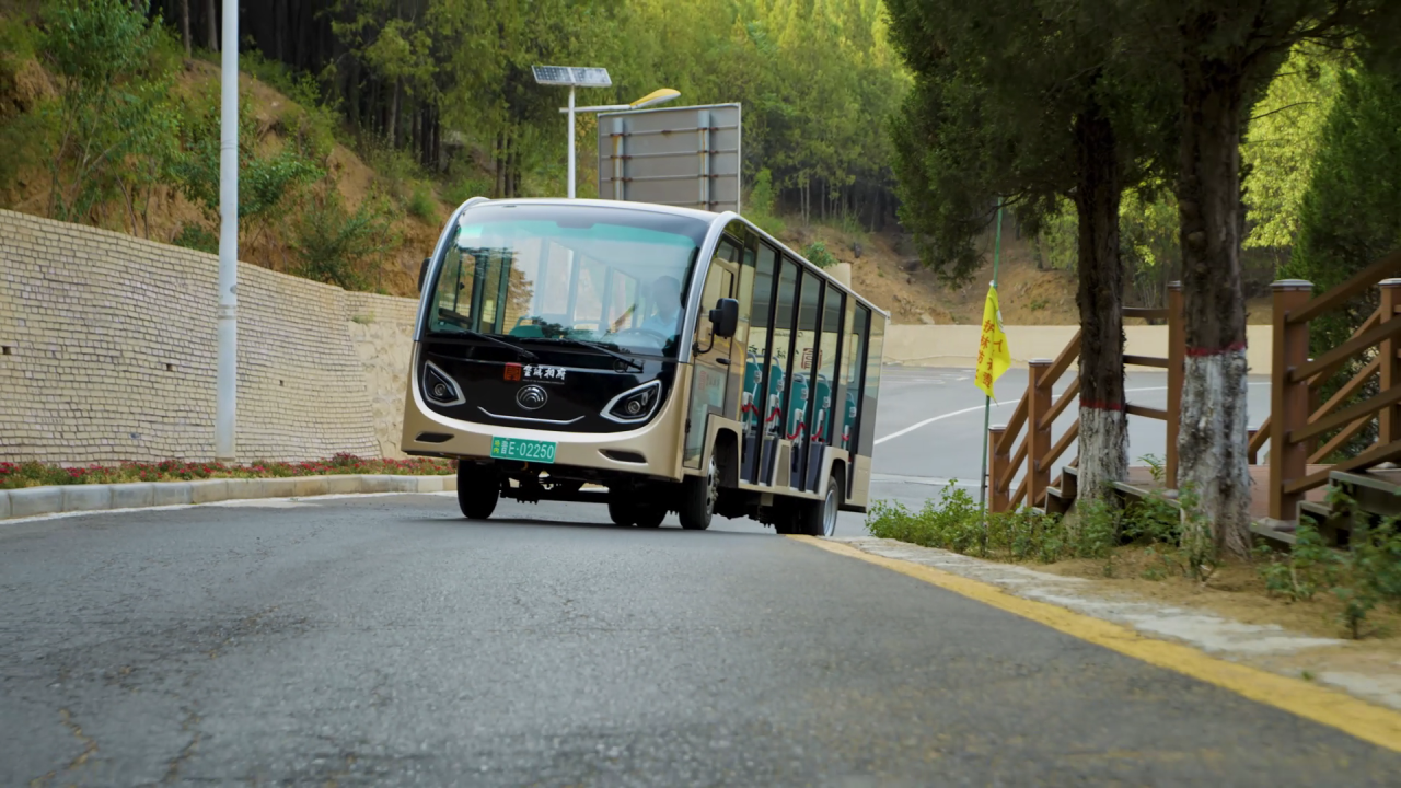 当四百年古堡遇见智慧座驾：亿万先生MR观光车赋能皇城相府绿色智慧升级