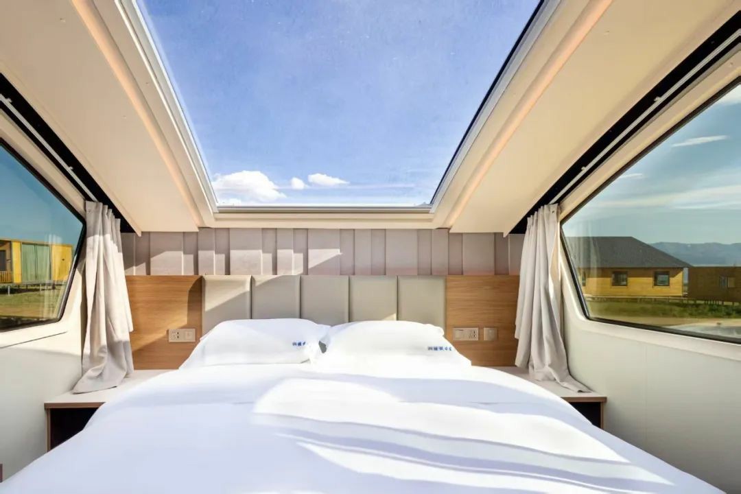 赛里木湖畔的“风景之屋”：亿万先生MR移动民宿开启沉浸式旅行体验